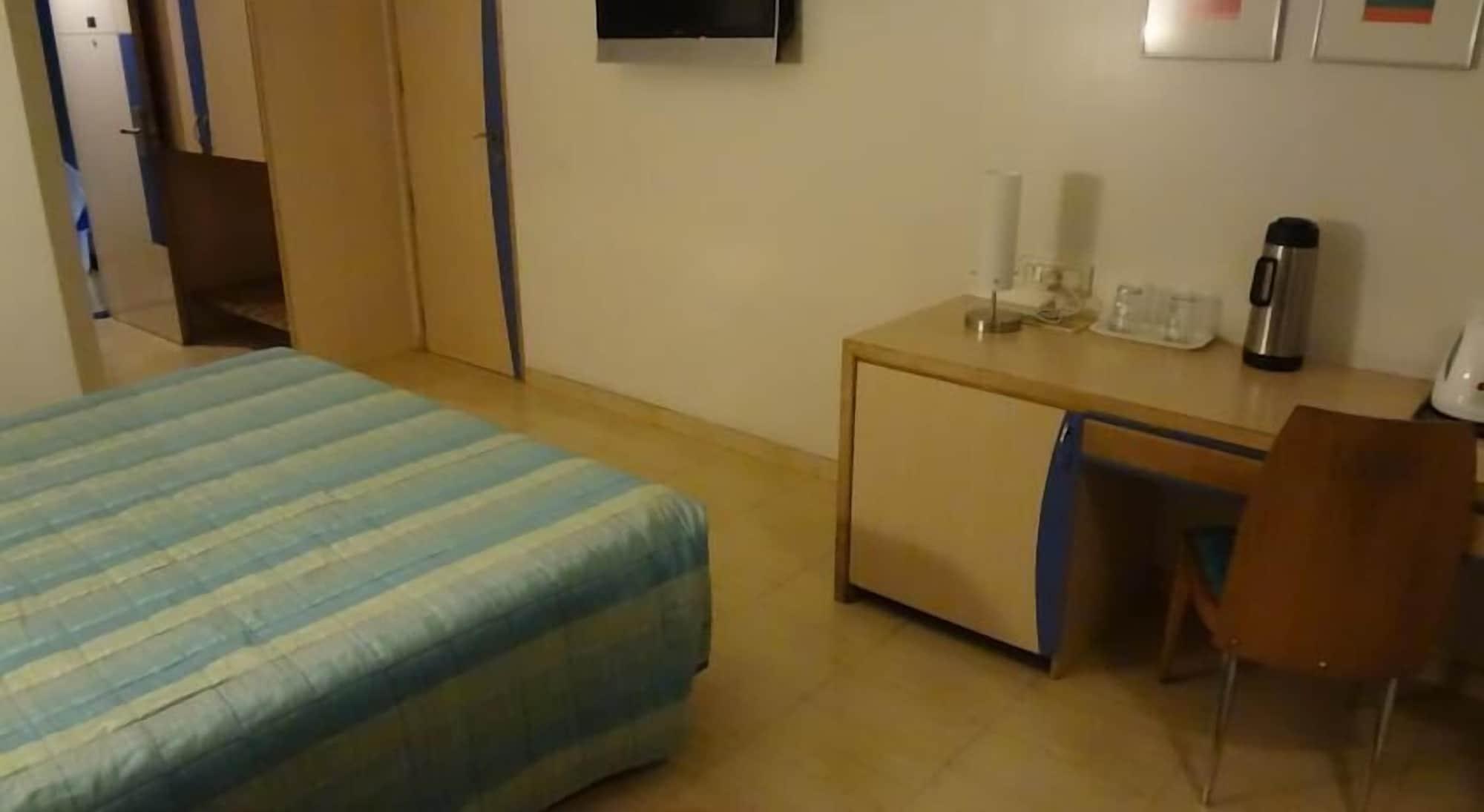 Hotel Suncity Residency Βομβάη Εξωτερικό φωτογραφία